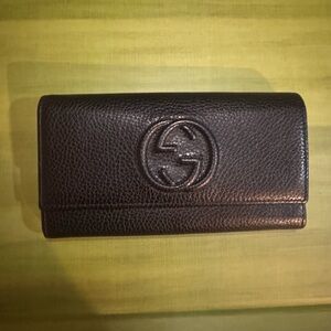 Gucci Black Textured Leather Wallet